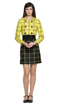 Sixties-style cropped Autumn, yellow and black grid-pattern jacket with a flat, square collar and six black button details. A versatile piece to pair with a plain skirt or pants, but it pairs perfectly with our Black/Yellow Dress with Square Neckline from this collection, offering a chic, wearable option for both leisure and professional engagements. Made from a French heritage mill weave.
The model pictured is 180 cm tall and wears a size XS.
Fabric Content: 39% PC / 30% PL / 16% WO / 15% PA.
Fabric provid