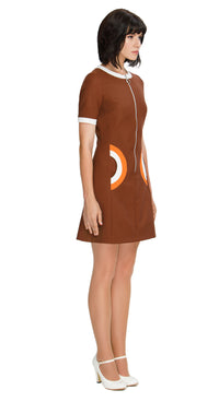 Step back in time with our sixties style, Autumn Dress with Two-Tone Half Circle Pockets; a playful nod to retro fashion that's perfect for any season. This dress captures the essence of the era through its color palette, charming detailing, and delightful playfulness. The front looped zipper closure adds a touch of authenticity, while the short sleeves and traditional rounded neck maintain the timeless appeal.